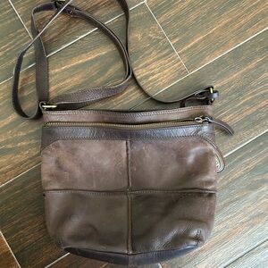 Born brown Leather Crossbody Bag - Classic Everyday Carry